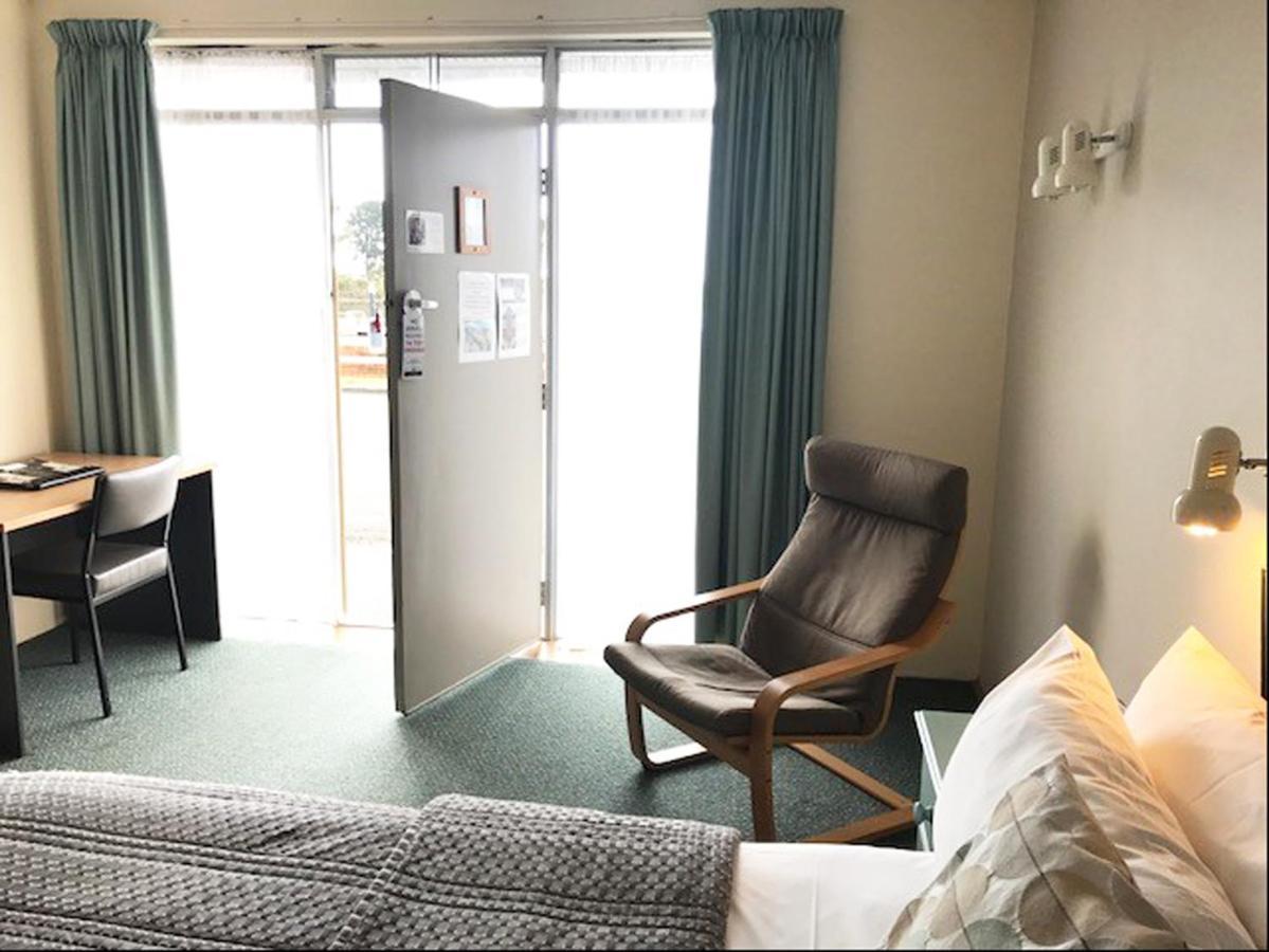ווינארד Burnie Airport Motel מראה חיצוני תמונה